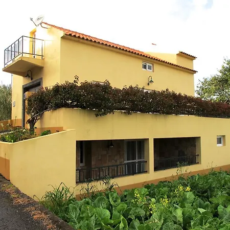 Landhuis Bisbis House